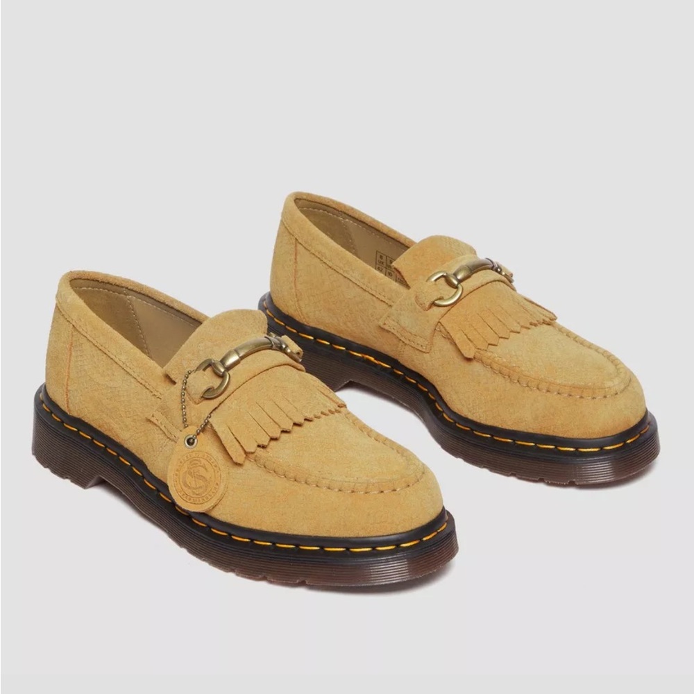 New Dr. Marten's Adrian Snaffle Repello Emboss Suede Kiltie Loafers Size 6